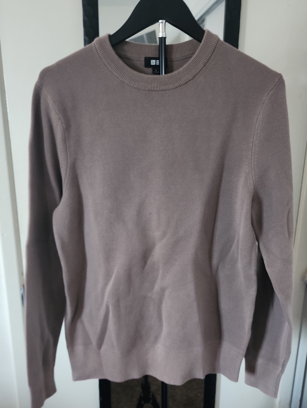 Uniqlo Men's Crewneck Sweater in Taupe Brown
